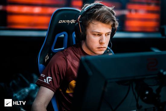 Twistzz ： ＂当我们来到这个赛事时，我觉得我们是冠军争夺者＂