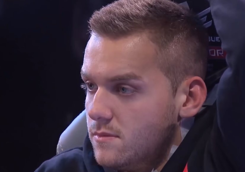 德州扑克高手为啥常弃（德扑高手为何频频弃牌）